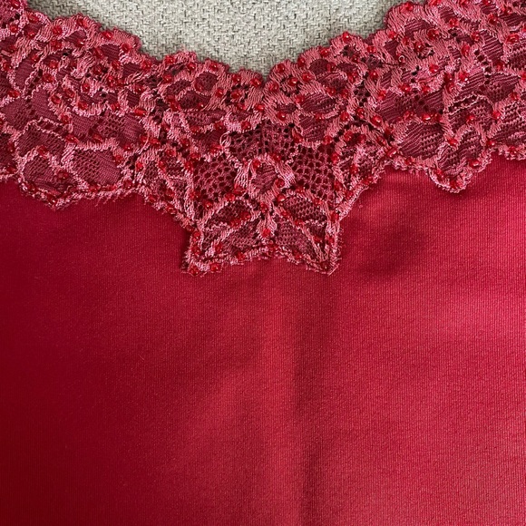 ❤️CLEO ❤️lace trim camisole in red . Beaded detail. Size XS. - Picture 3 of 7